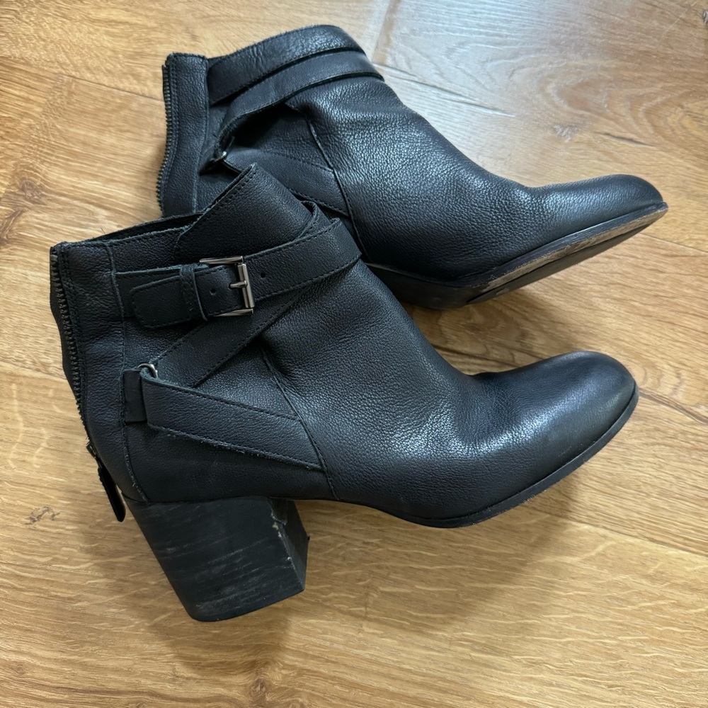 Eileen Fisher Black Leather Stacked Heel Boot
